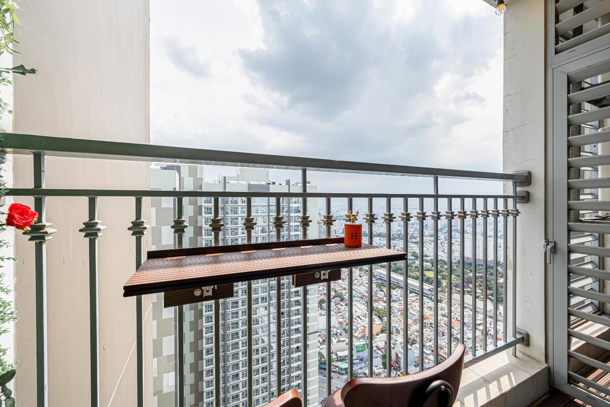 Landmark Sky Living Luxury-full Noi That Appartement